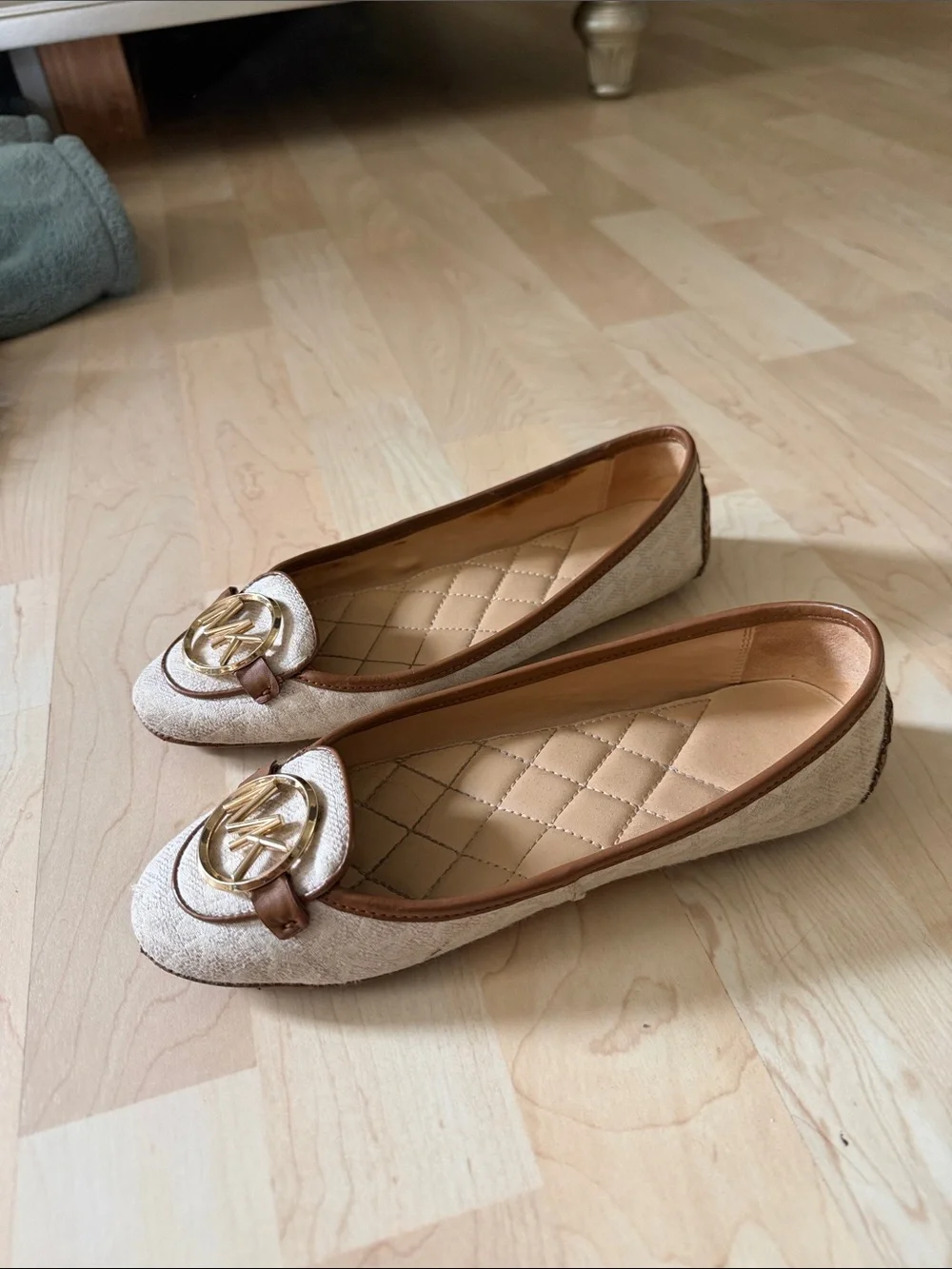 Michael Kors Cream Quilted Ballet Flats with Gold MK Emblem